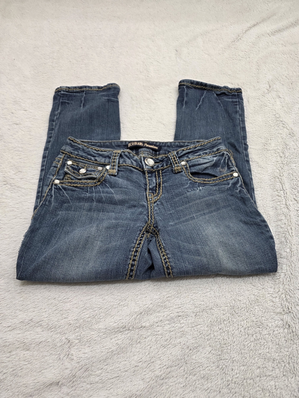 Dark Blue Ankle Capri Jeans with Decorative Stitching